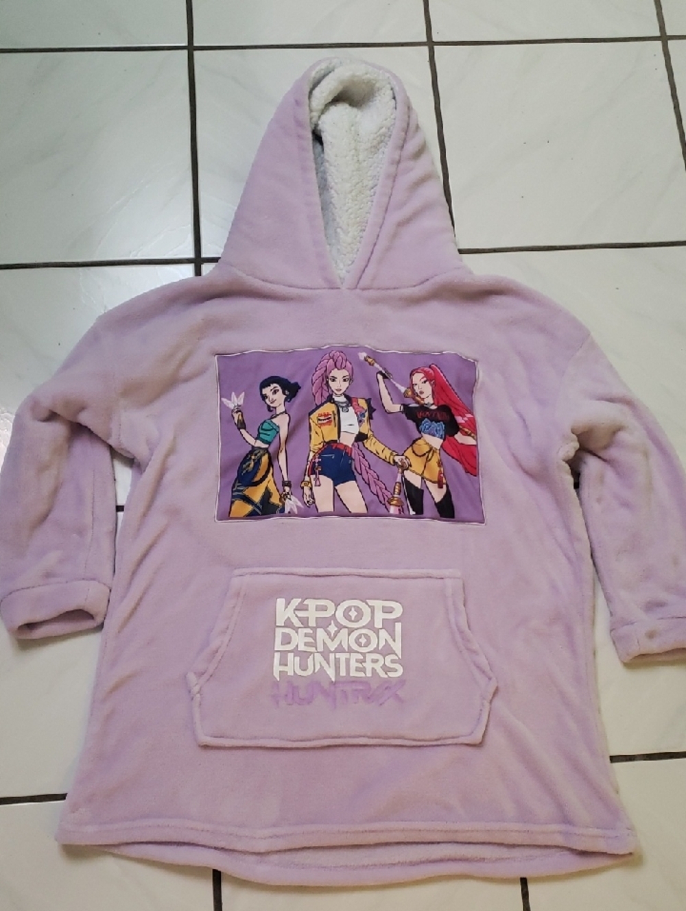 Like new "K-pop Demon Hunters" Hooded Pullover - Light Purple